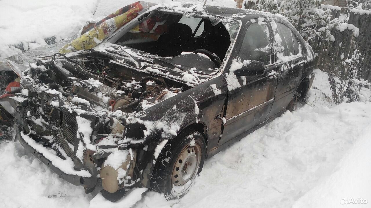 Honda Civic 1.4 МТ, 1998, хетчбэк, битый