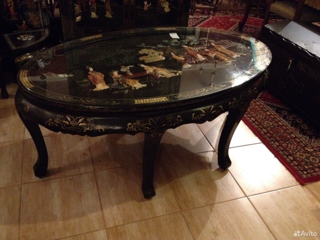 Круглый стол в китайском стиле