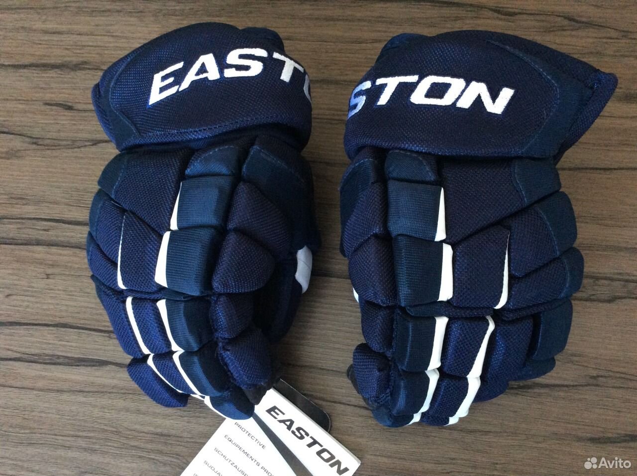 Краги easton. Easton s6 краги. Хоккейные перчатки(краги) Easton Synergy 800. Краги Истон s3. Щитки Easton Synergy 80.