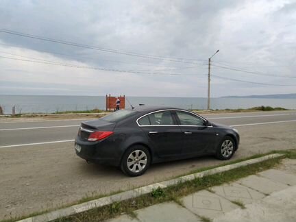 Opel Insignia 2.0 AT, 2012, седан