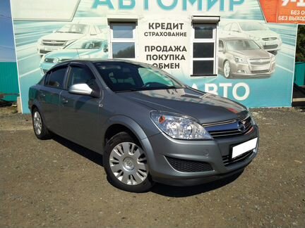 Opel Astra 1.8 МТ, 2012, седан