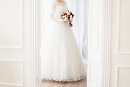 Красивое свадебное платье цвета Айвори-беж
