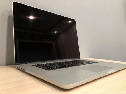 Apple MacBook Pro 15 Retina i7, 8Gb, 250Gb SSD