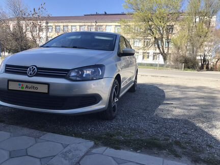 Volkswagen Polo 1.6 AT, 2011, 98 600 км