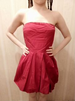 Платье красное Sisley 44