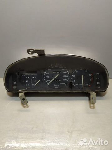 Панель приборов Mazda 323