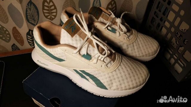 reebok 37