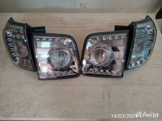 Фонари задние Nissan Patrol y62