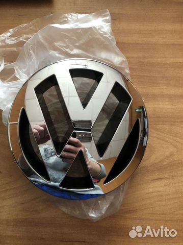 Эмблема на решетку радиатора volkswagen