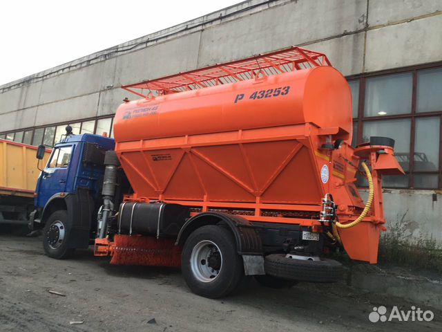 Комбирированная дорожная машина Камаз-43253