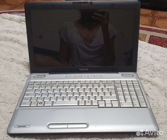 Ноутбук Toshiba L500-12V