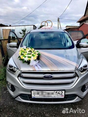 Свадебное украшение на авто