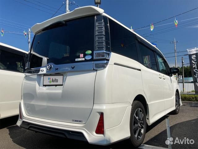 Toyota Voxy 2.0 CVT, 2018, 37 000 км