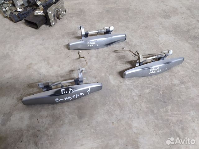 Ручка двери наружная Renault Sandero Stepway I (20