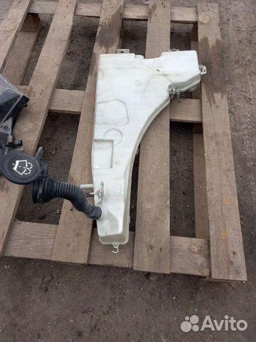 Бачок омывателя BMW X5 e70