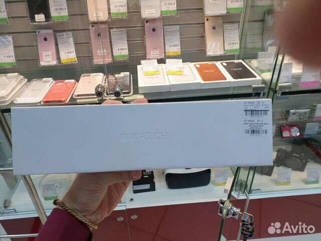 Часы Apple Watch S5 40mm Gold Sport Band (MWV72RU купить в Екатеринбурге |  Личные вещи | Авито