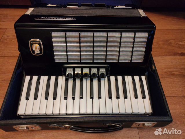 Аккордеон Weltmeister Stella 3/4