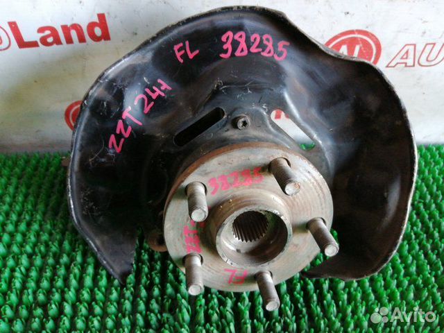 Ступица передняя левая Toyota Caldina ZZT241