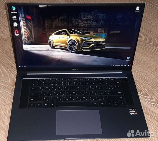 Ноутбук почти новый Matebook d16