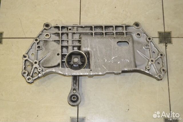 Балка (подрамник) передняя Skoda Octavia А5