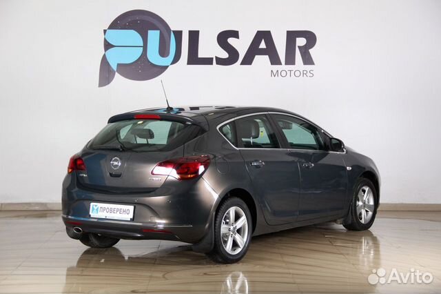 Opel Astra `2012