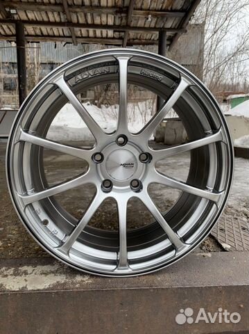 Диски Advan Racing RS R18