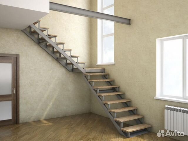 Лестница на металлокаркасе / Лестница для дома