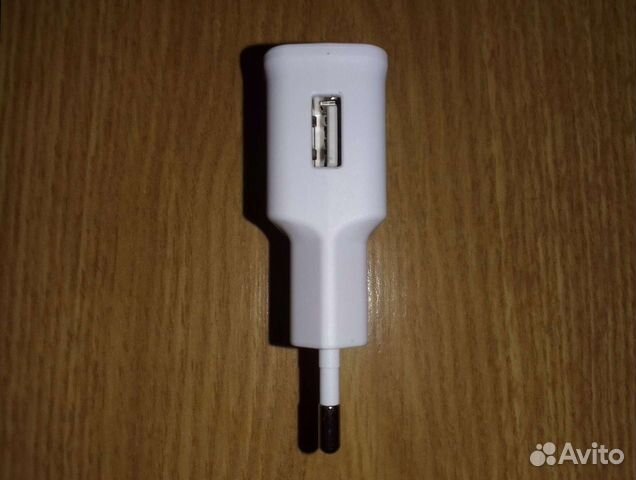 Зарядное устройство Samsung на 5V, 1.55A