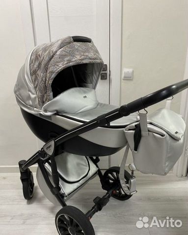 Продаю коляску 2 в 1