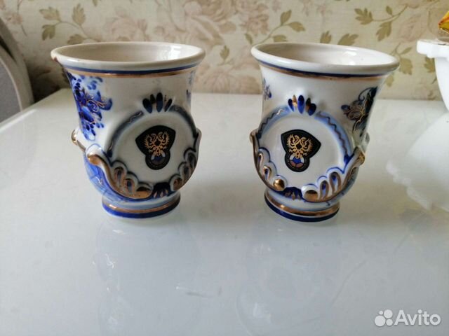 Фарфоровые маленькие вазочки