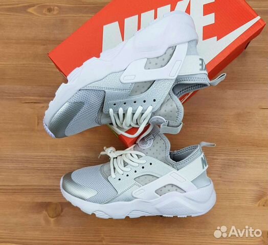 Женские Nike Air Huarache новые