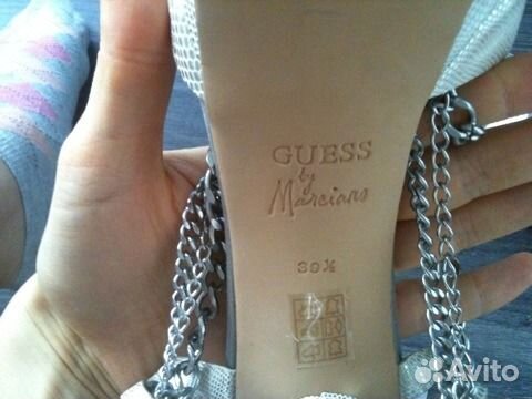 Босоножки нарядные Guess by Marciano