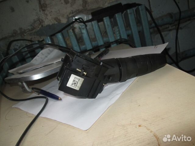Ниссан альмера н16 Подрулевой переключа 25260av770