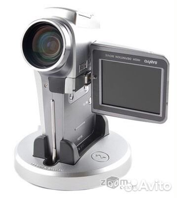Sanyo Xacti HD1a - cверхкомпактная видеокамера