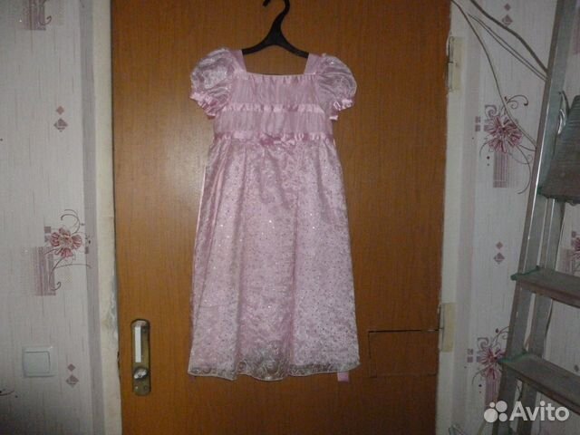 Платье нарядное 128см Платье нарядное 128см