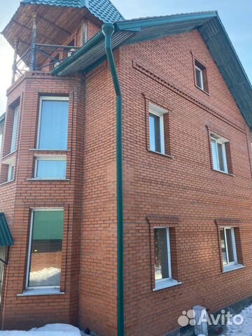 

5-к. коттедж, 220 м²