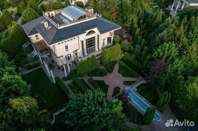 

10-к. и более дом, 1350 м²