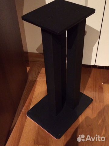 Стойки для акустики lovan