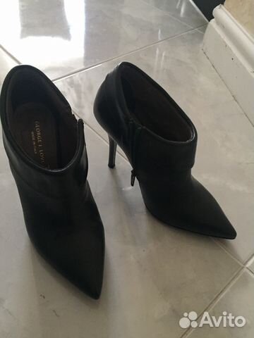 Продаю ботинки женские Продаю ботинки женские