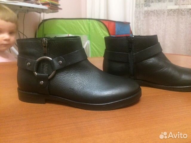 Полусапожки из бычьей кожи Зара Полусапожки из бычьей кожи Зара