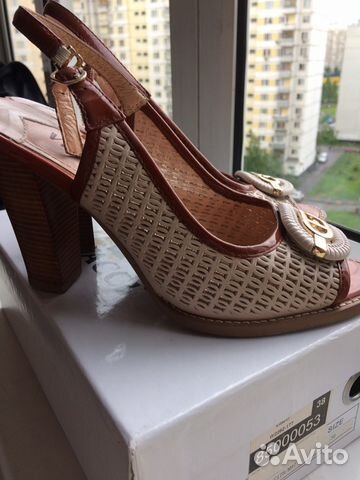 Продам босоножки 38р (25), Витачи