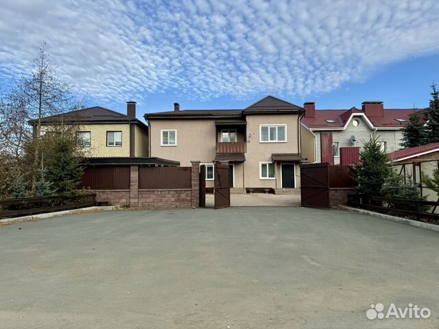 

4-к. дом, 300 м²
