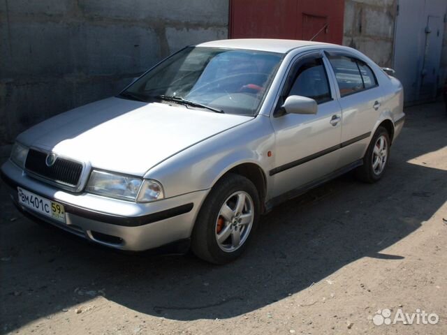 Skoda Octavia 1.6 МТ, 1998, 200 000 км