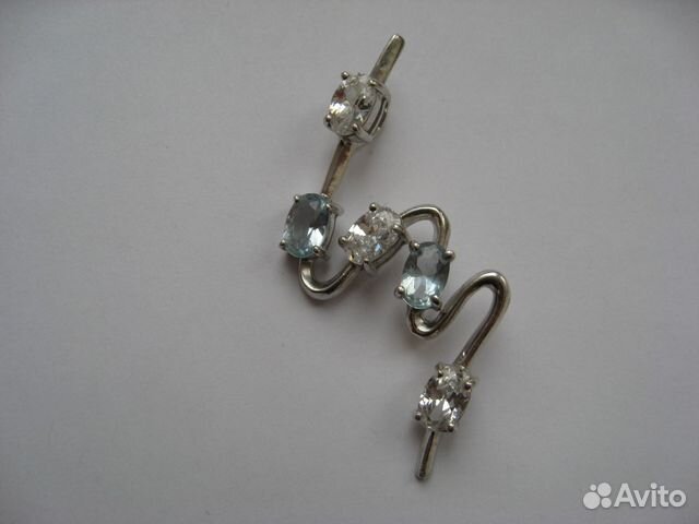 Серебряный кулон с цирконом Серебряный кулон с цирконом