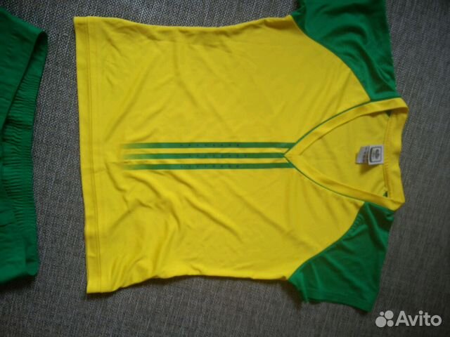 Костюм Adidas оригинал Форма Сборной Бразилии Костюм Adidas оригинал Форма Сборной Бразилии