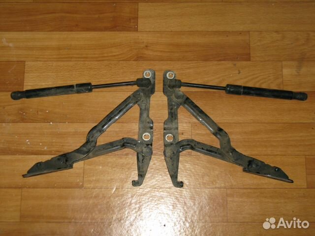 Volkswagen Passat B5+ 97-05 петли багажника Volkswagen Passat B5+ 97-05 петли багажника