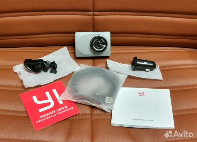 Видеорегистратор Xiaomi YI Car WiFi DVR