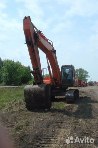 Аренда экскаватора с гидромолотом Аренда экскаватора с гидромолотом