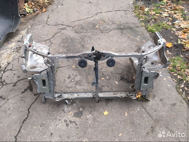 Телевизор панель передняя Тойота Авенсис Avensis