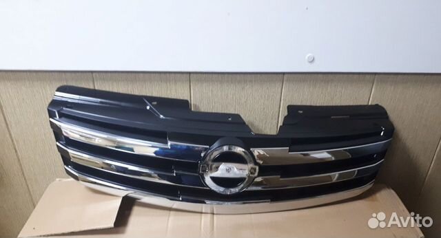 Решетка радиатора Нисан Альмера G15